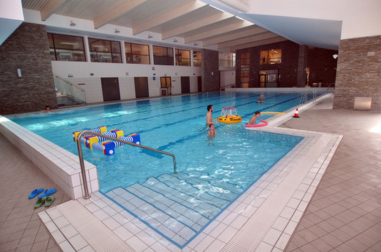 Piscina semi olimpica
